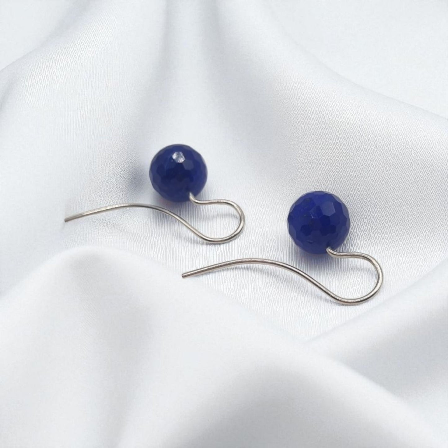Ohrhänger mit echten Lapis Lazuli Kugeln in 925 Sterling Silber