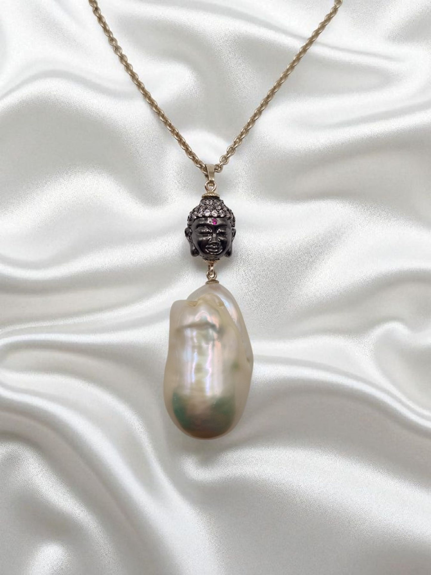 Barock Süßwasserperle Buddha Anhänger mit langer Kette in 925 Sterling Silber