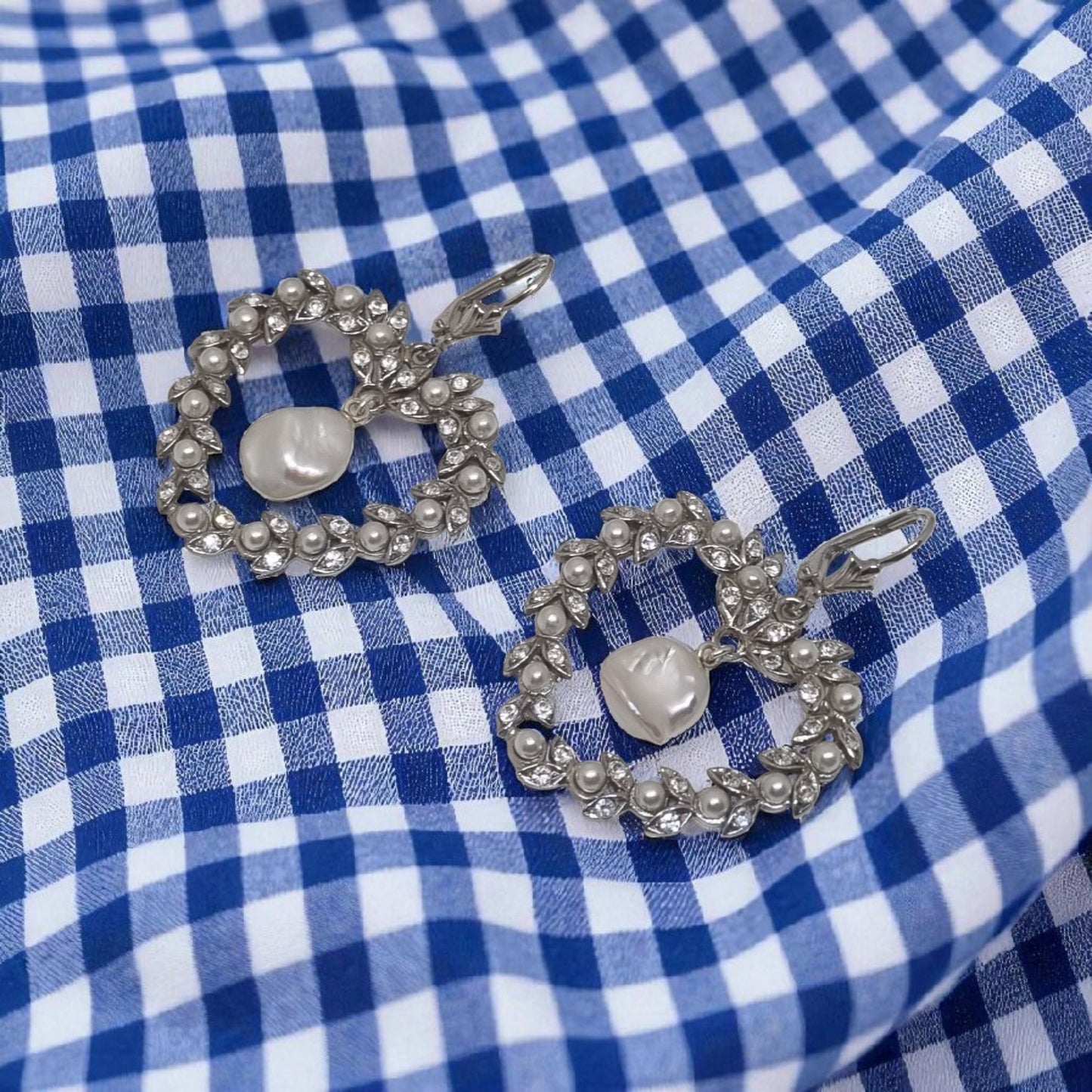 Ohrringe Herzen mit echten Süßwasserperlen und Simili in 925 Sterling Silber Hochzeit Brautschmuck Oktoberfest Tracht
