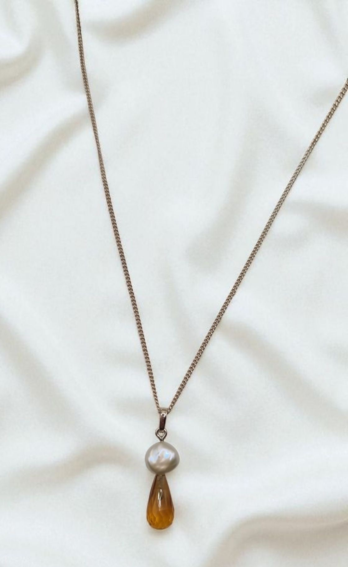 Citrin Briolett Anhänger hydrothermal mit echter Keshi Süßwasserperlen in 925 Sterling Silber mit Kette