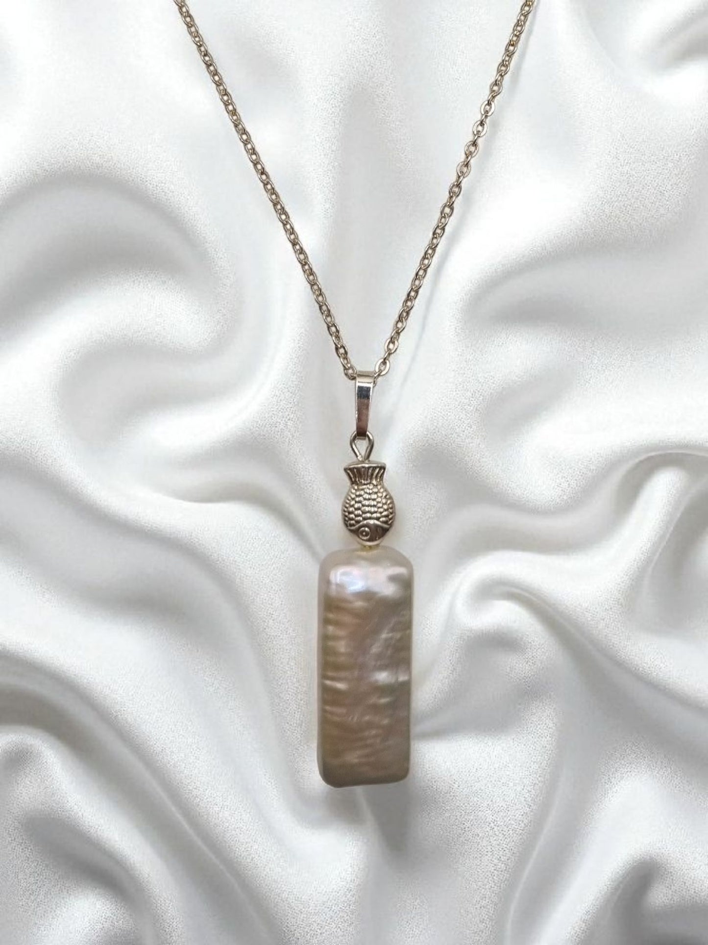 Anhänger eckige Süßwasserperle und Fisch mit Kette in 925 Sterling Silber