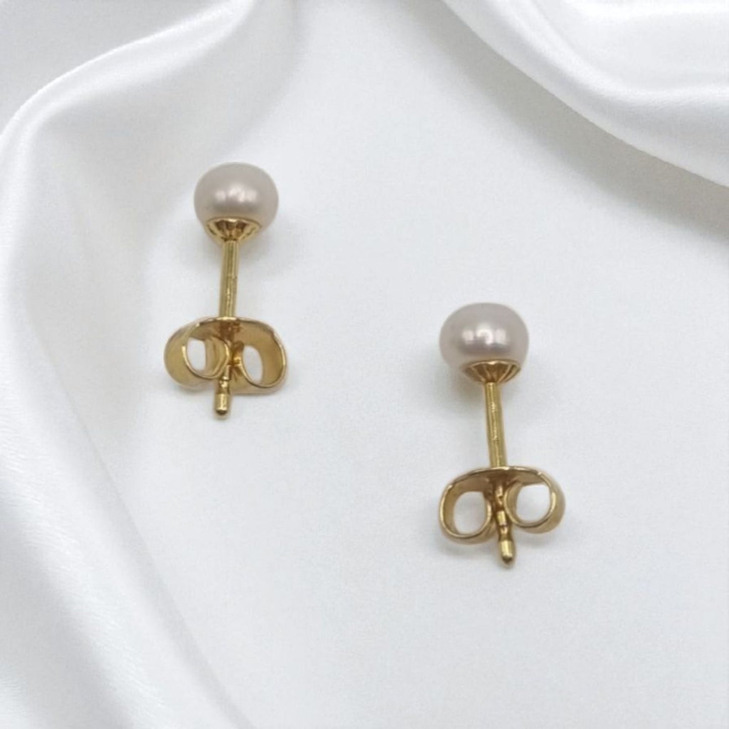 Mini Ohrstecker echte Süßwasserperlen Boutons in 925 Sterling Silber vergoldet
