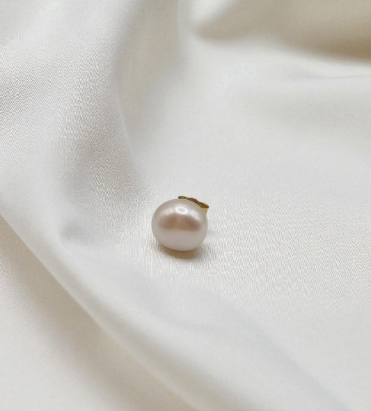 Einzelner Süßwasserperlen Ohrstecker Bouton in 925 Sterling Silber vergoldet