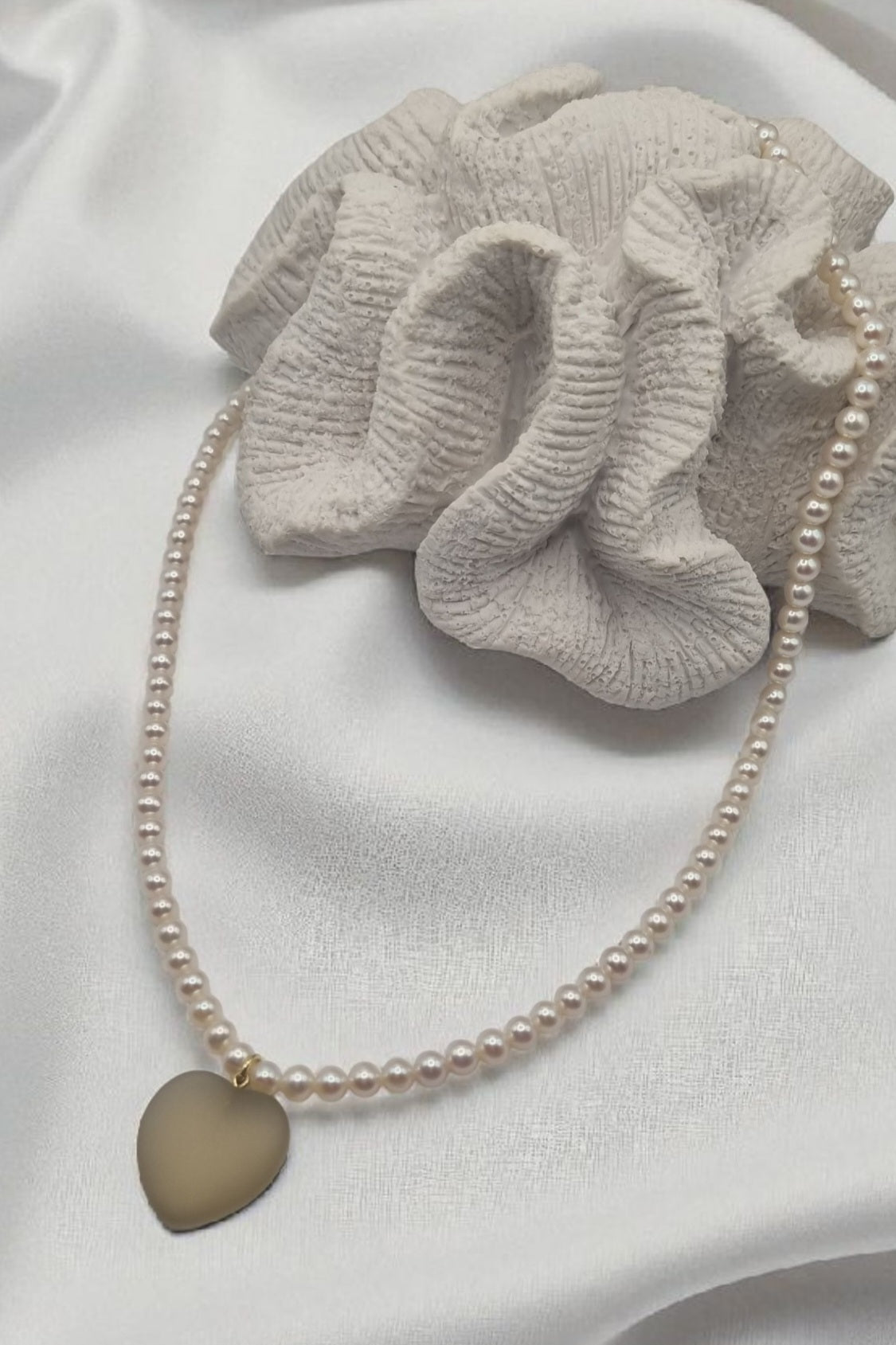 Heart pendant made of genuine lemon citrine with genuine freshwater pearl necklace in 925 sterling silver gold-plated