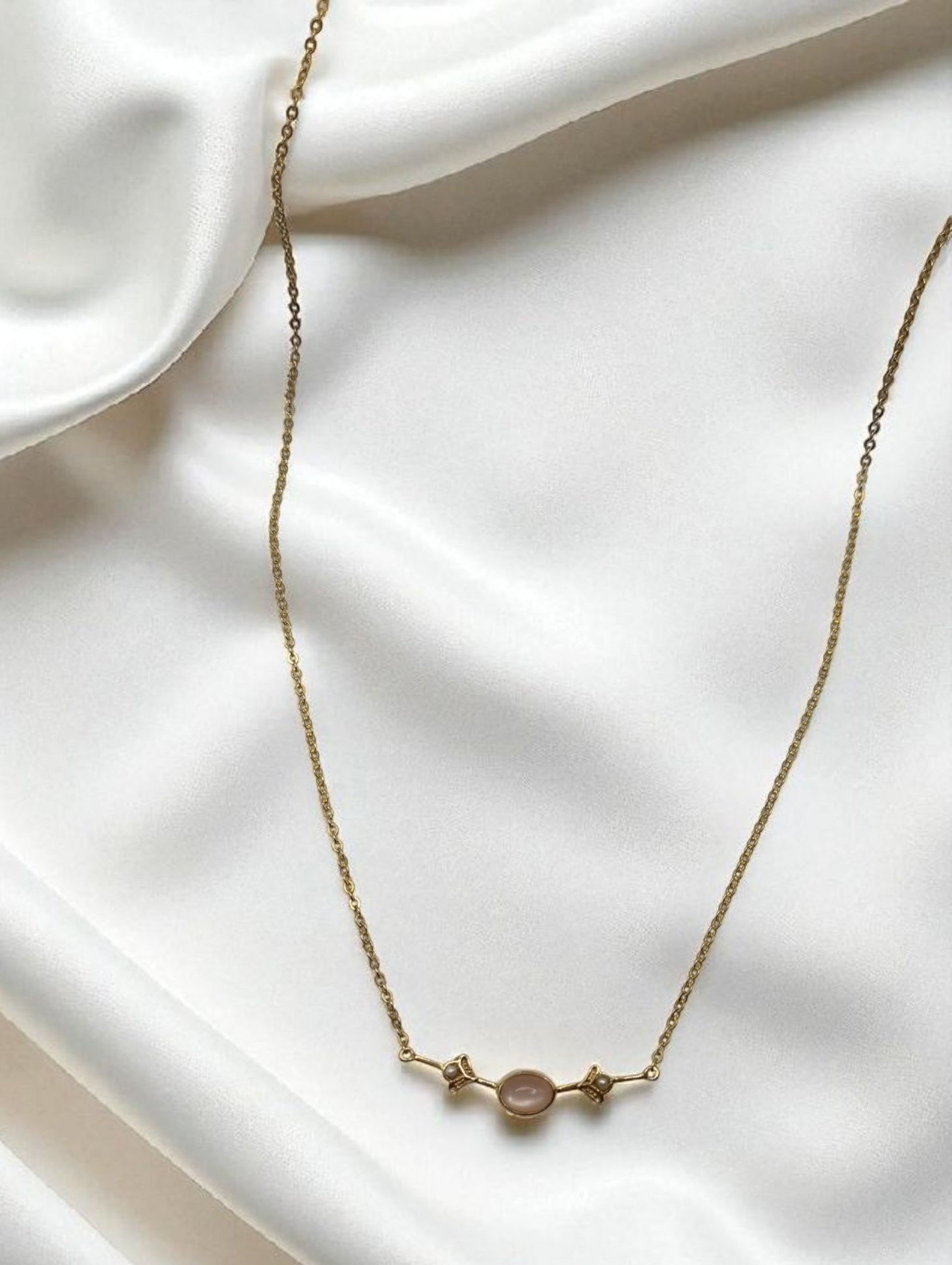 Necklace oval moonstone and seed pearls in 925 Sterling silver gold-plated