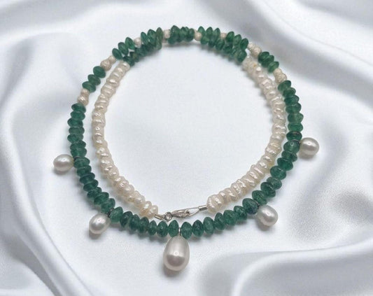 Halskette mit echtem Smaragd und echten Süßwasserperlen in 925 Sterling Silber