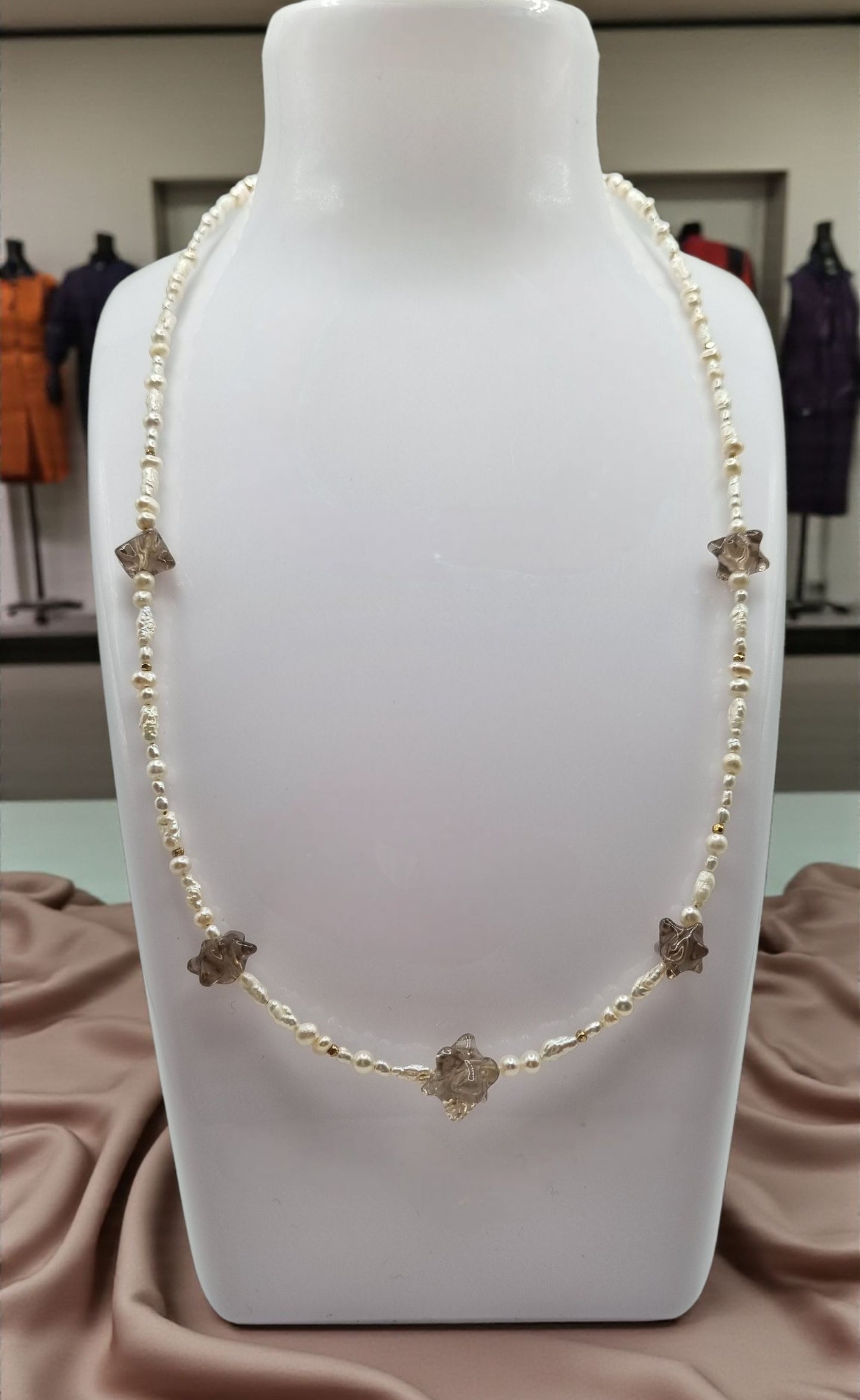 Kette aus echten Süßwasserperlen und echtem Rauchquarz in außergewöhnlicher Form 925 Sterling Silber vergoldet